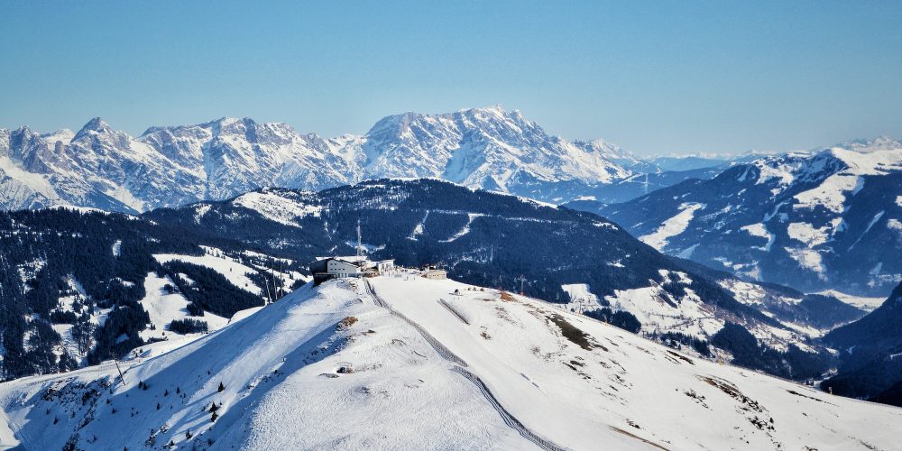Beautiful shot of the snowy mountains in Saalbach-Hinterglemm in Hinterglemm, Austria